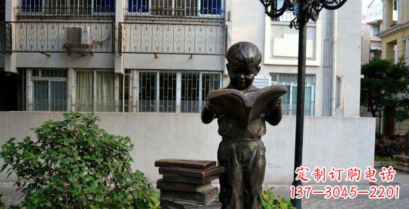 无锡校园念书的小男孩景观铜雕