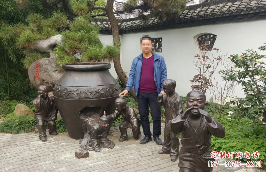 无锡园林司马光砸缸铜雕