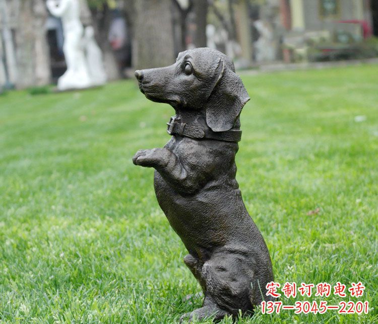 无锡站立的小狗铜雕