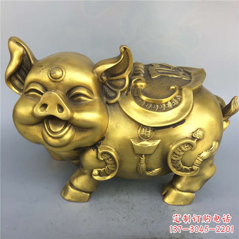 无锡招财卡通猪铜雕-企业商场美陈动物生肖风水雕塑摆件