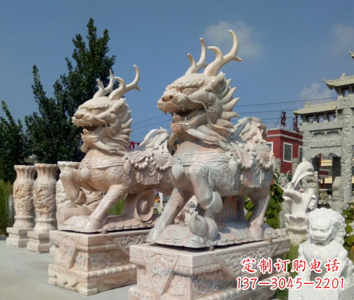 无锡招财神兽晚霞红石雕麒麟