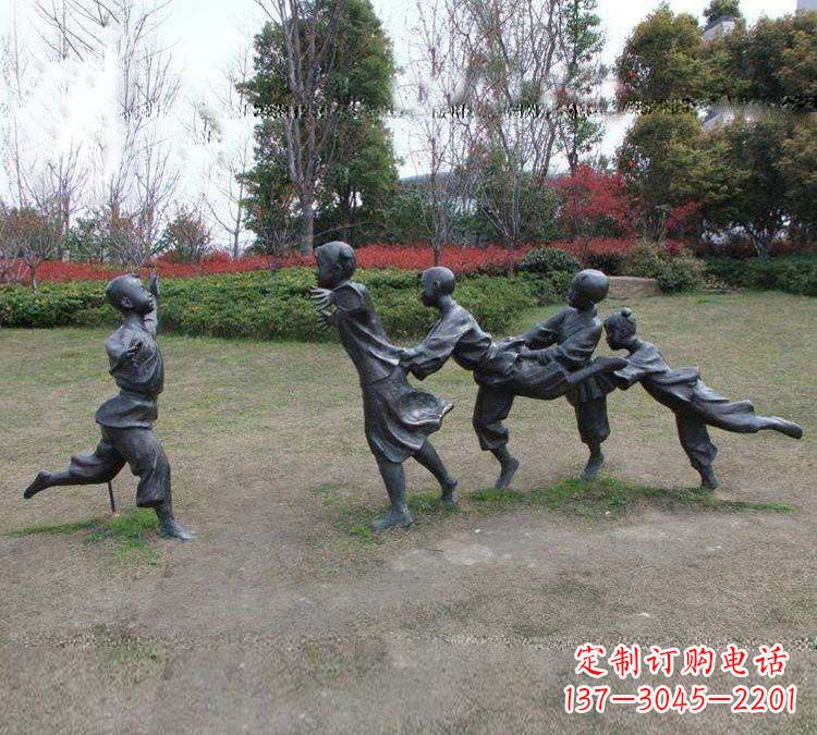 无锡铸铜老鹰捉小鸡儿童雕塑