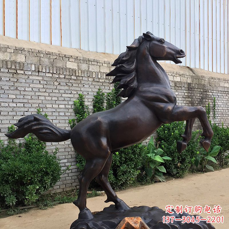 无锡铸铜马儿雕塑