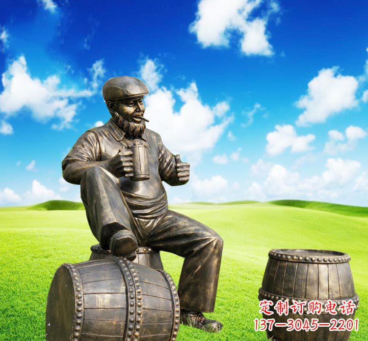 无锡坐酒桶喝啤酒的西方人物铜雕