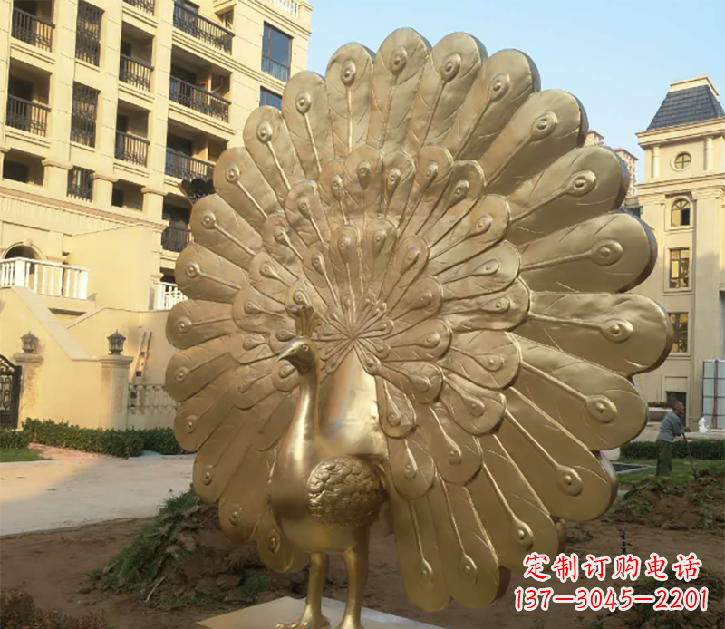 无锡孔雀铜雕塑