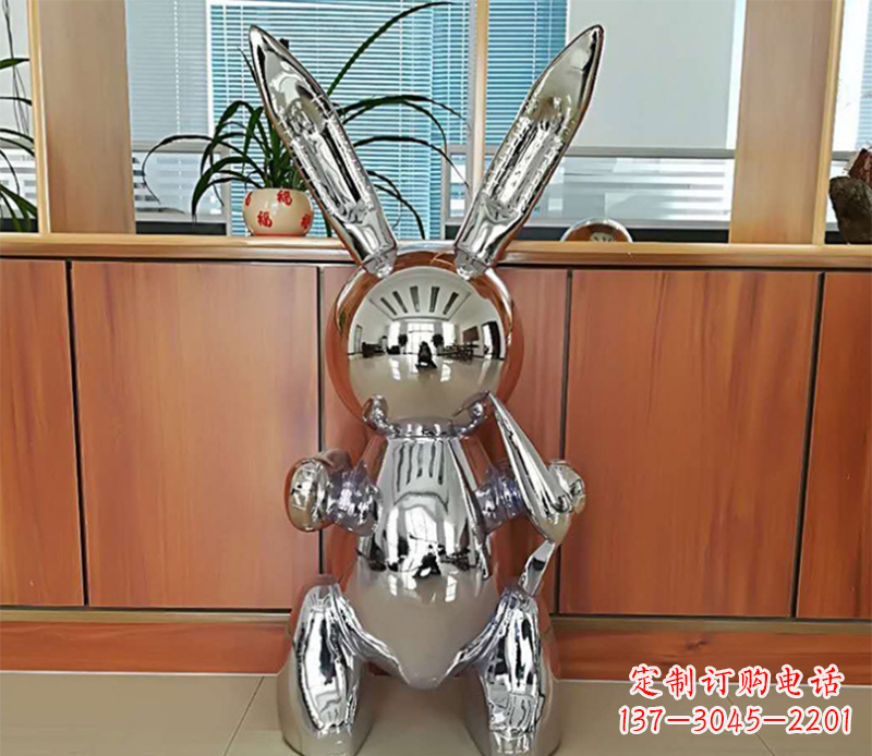 无锡兔子雕塑摆件