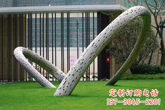 无锡景观雕塑-酒店草坪创意不锈钢圆环景观雕塑