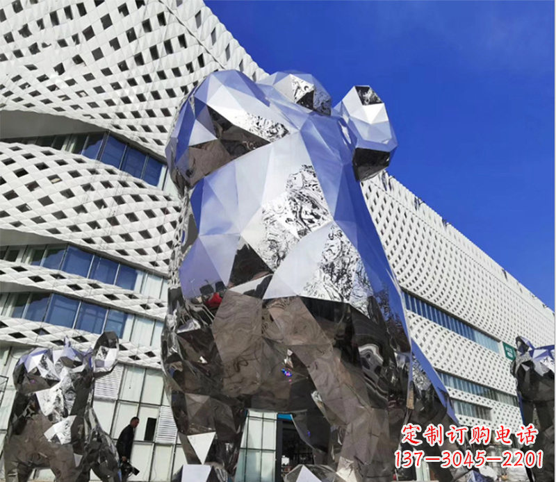 无锡狗雕塑-广场大型不锈钢几何狗雕塑